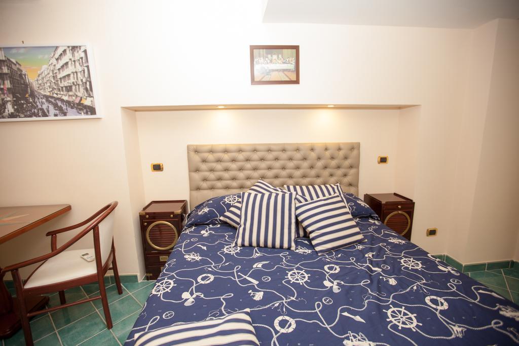 Hotel Ausonia Neapol Zewnętrze zdjęcie