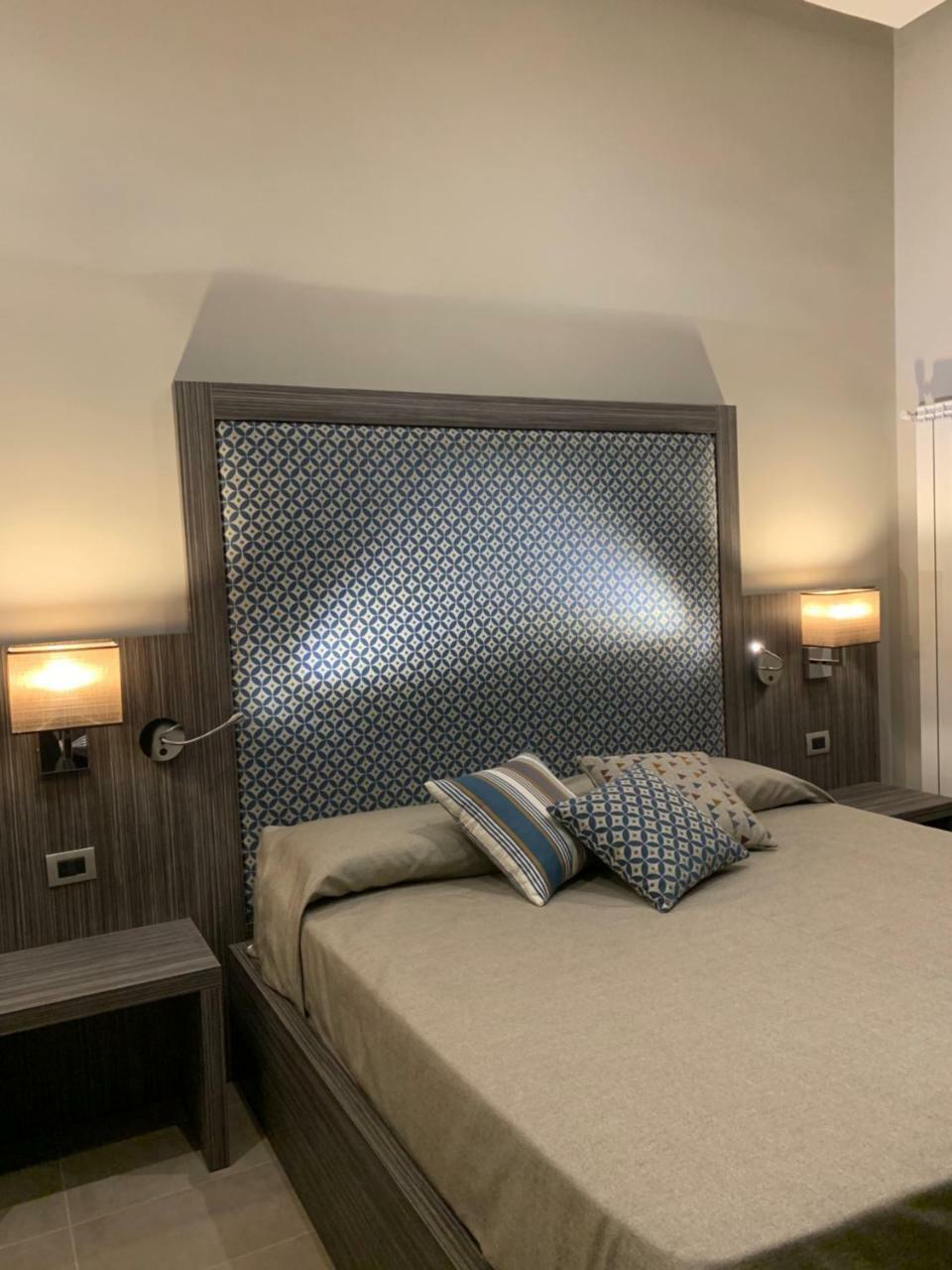 Hotel Ausonia Neapol Zewnętrze zdjęcie
