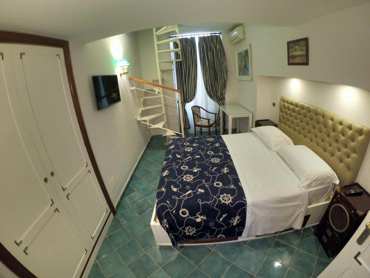 Hotel Ausonia Neapol Zewnętrze zdjęcie